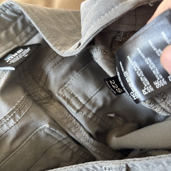 Kuhl Pants Womens 6 Capri Cropped Outdoor Hiking Casual Camping Gorp Nature FLAW - Picture 7 of 14